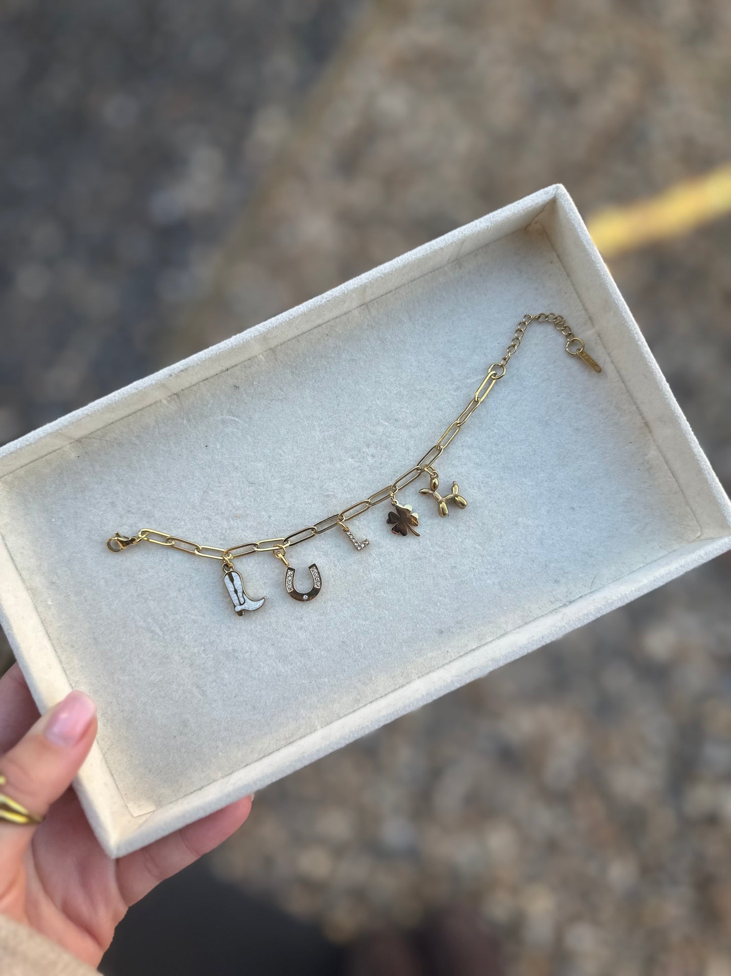 Medium Links Bracelet Chain Gold