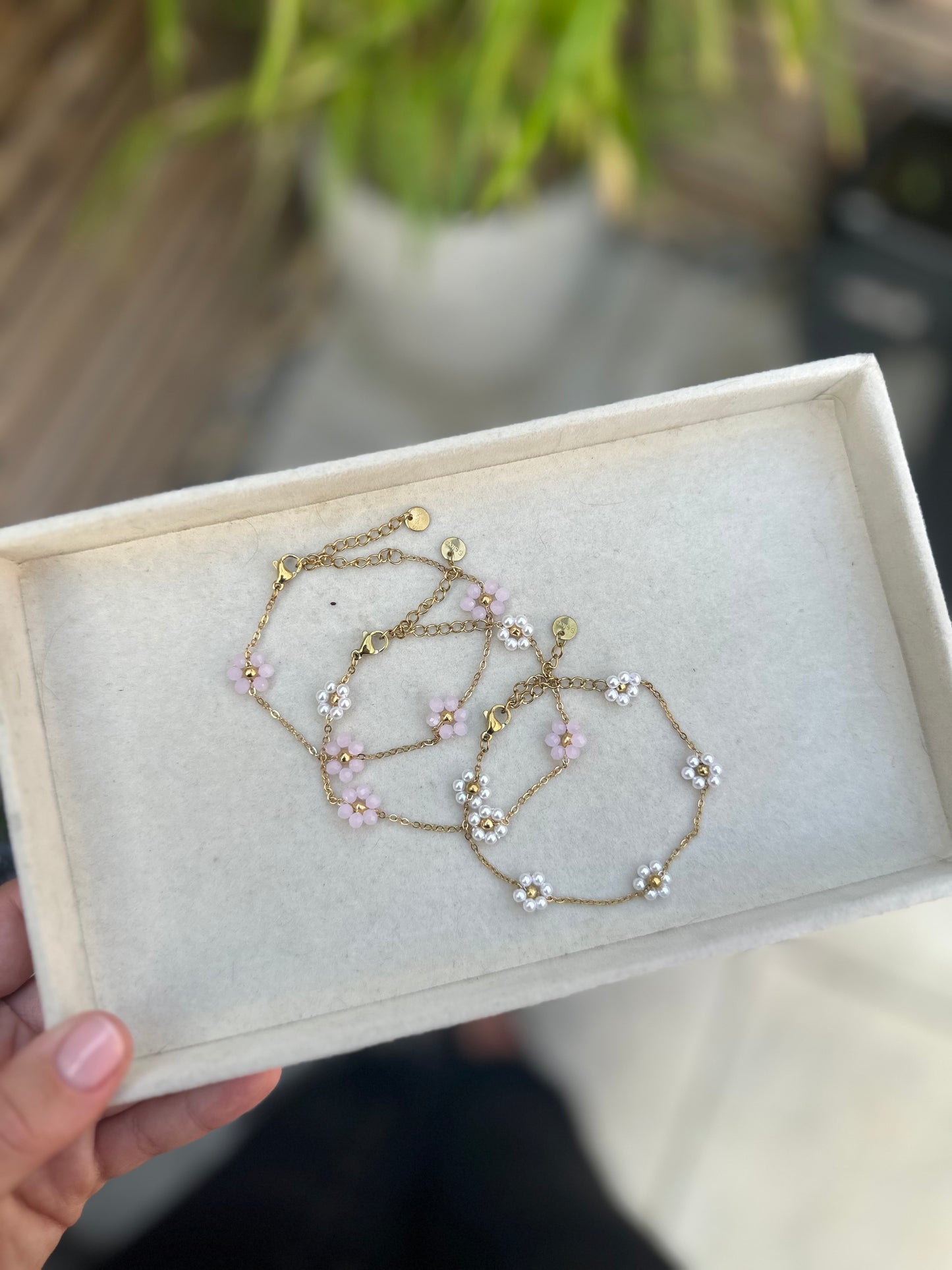 Pink and White Daisy Bracelet