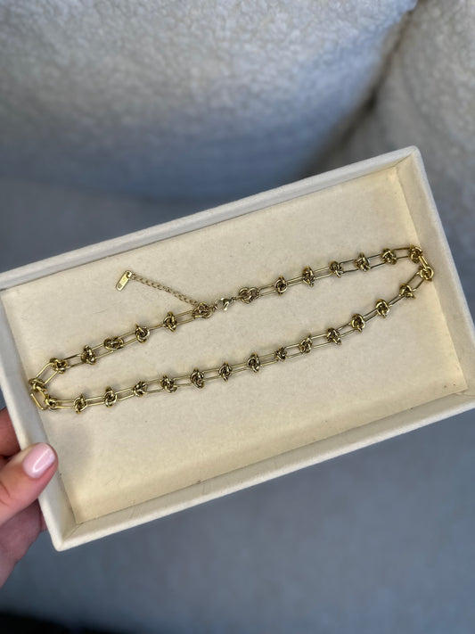 Gold Necklace Chain Knot Design