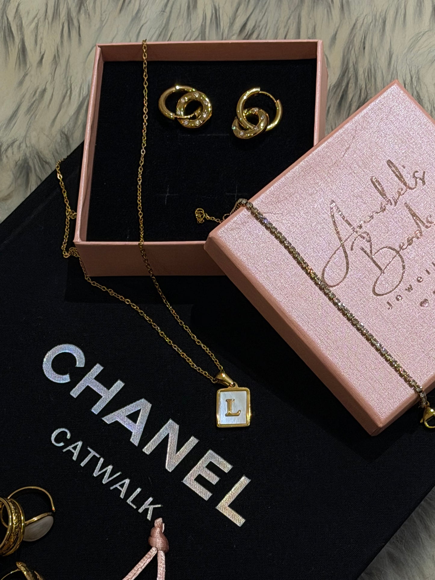 Letter Necklace Gold