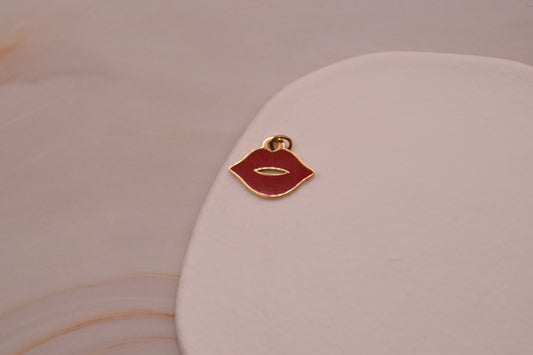 Red Lips Gold
