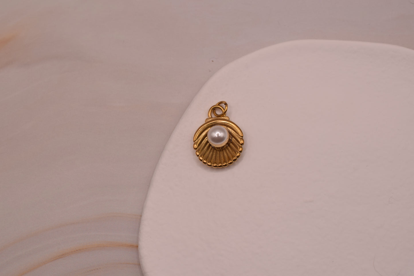 Gold Dangle Pearl