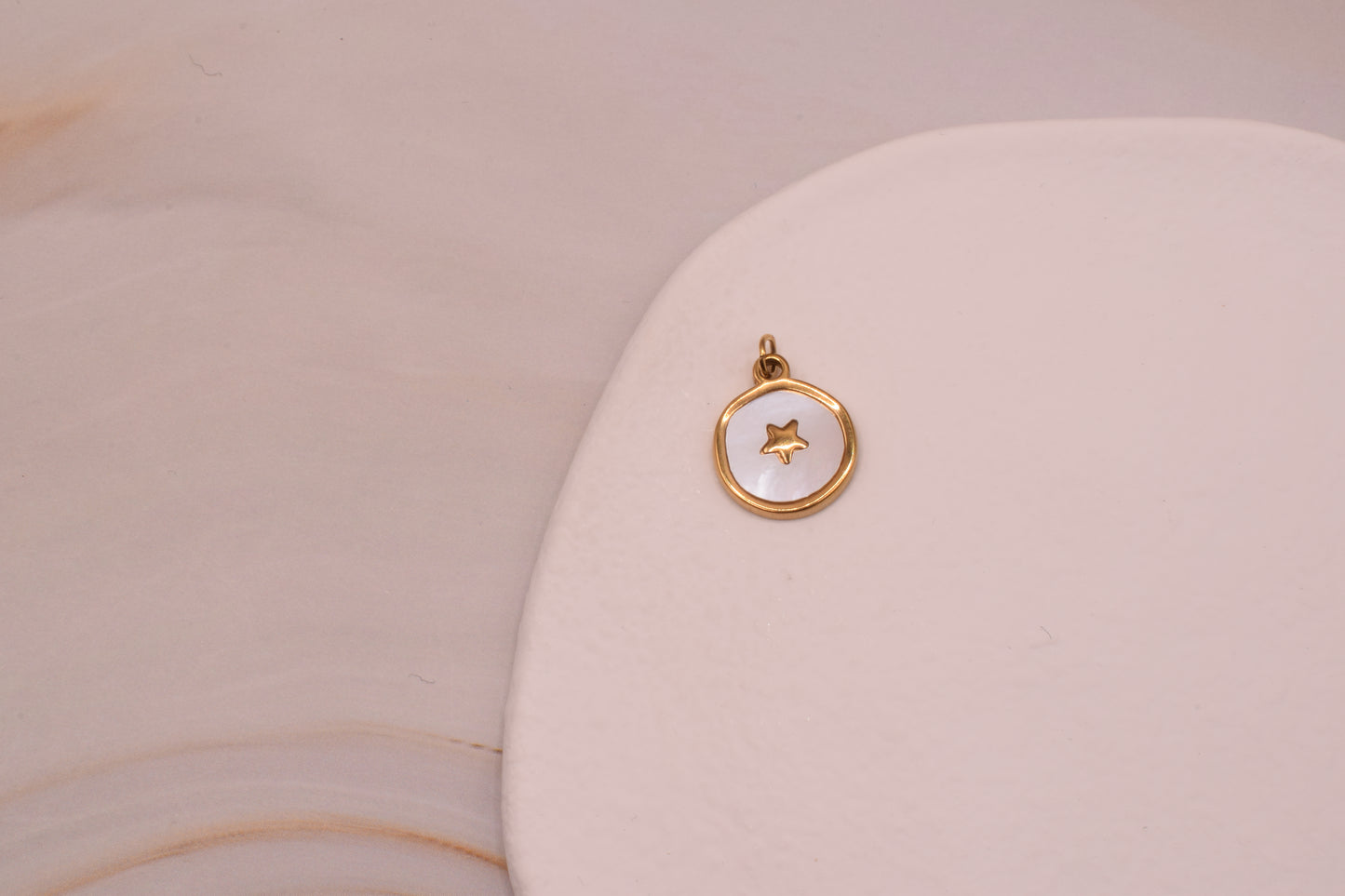 White Heart Star Gold