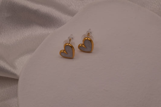 🤍 The Gold-Edged Heart Studs